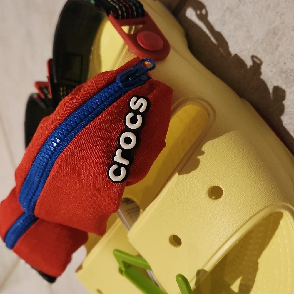 Crocs  Yellow and Red Sandals Zip Poches W 7 M 5